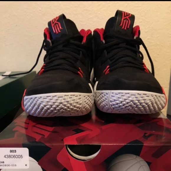 kyrie 4 size 15